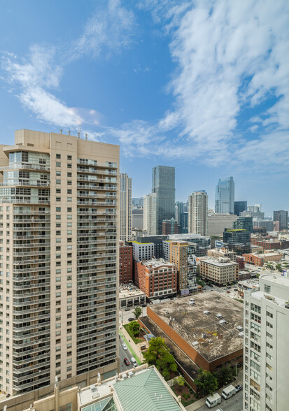 Building Photo - 33 W Ontario St
