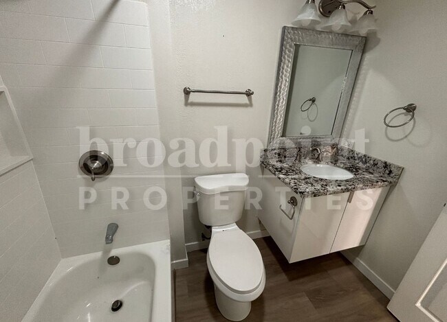 Building Photo - 15635 Corte Raposo