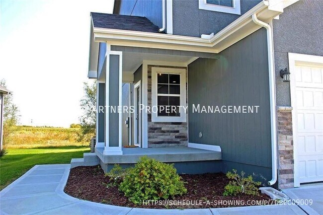 Building Photo - 16439 Blair-
