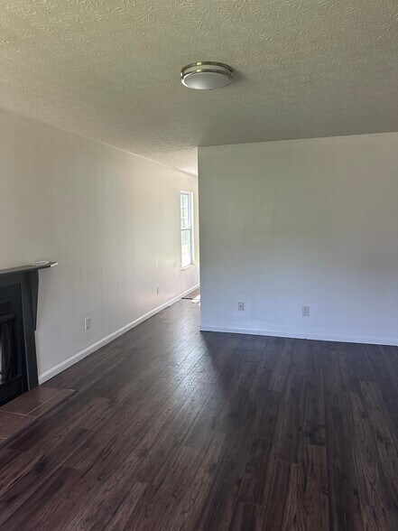 Building Photo - 3883 Millstone Rd
