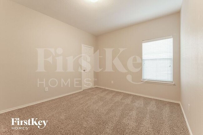 Building Photo - 1824 Fairbanks Dr
