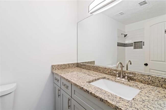 Building Photo - 1587 Springleaf Point SE