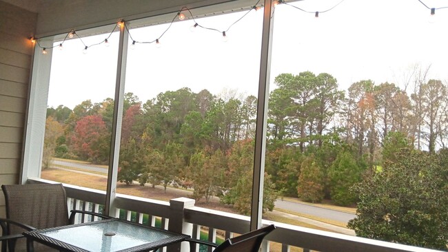 Building Photo - Furnished Two-Bedroom, Two-Bath Condo in N...