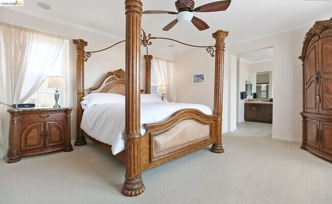 Building Photo - 3251 Lookout Point Loop