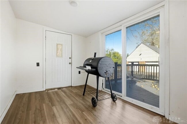 Building Photo - 2512 Harshman Rd