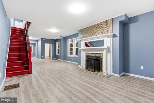 Building Photo - 111 Hanover Dr