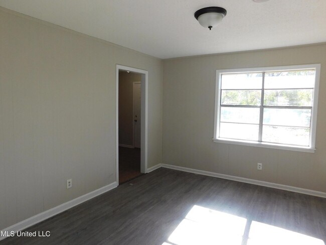 Building Photo - 2775 Normandy Cove