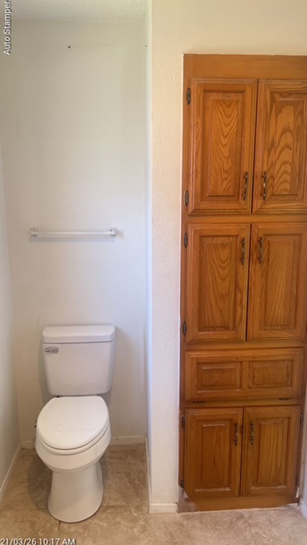 Building Photo - 7221 W Cleburne Rd