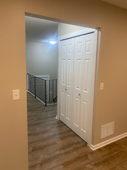 Building Photo - 15468 Pennock Ln