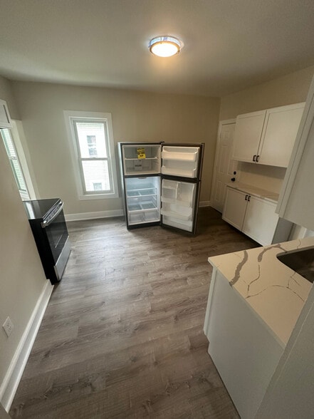 Building Photo - 342 Wilbraham Rd