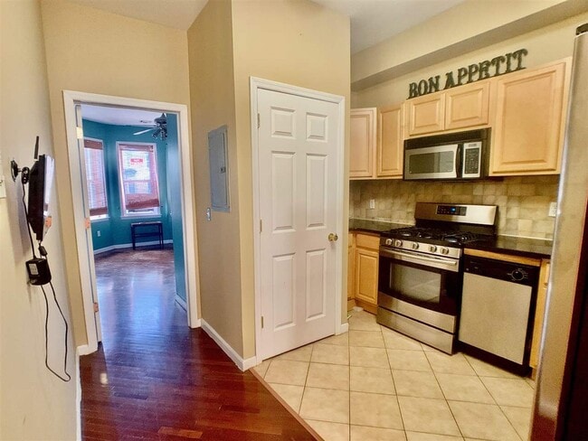 Building Photo - 3481 John F. Kennedy Blvd