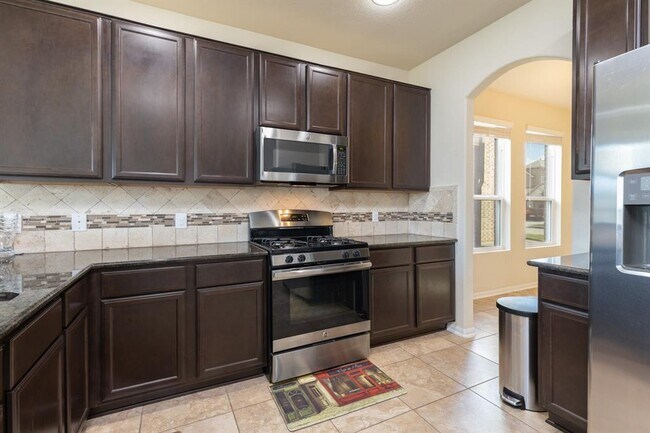 Building Photo - 12318 Leafy Arch Way