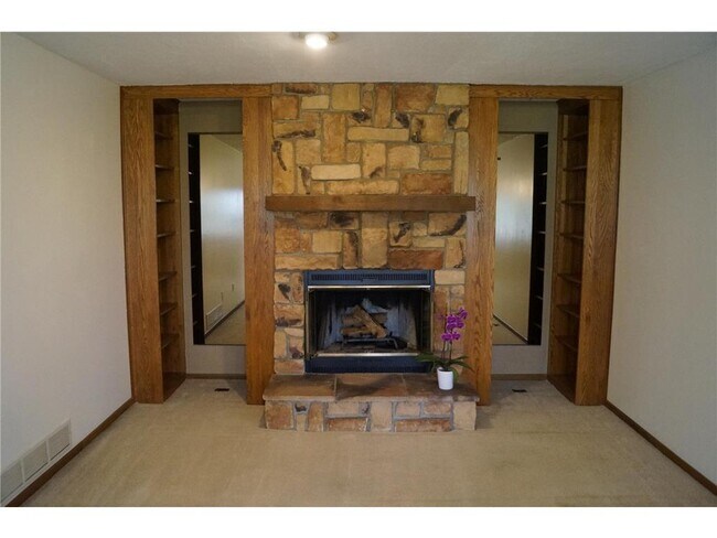 Building Photo - 14931 Echo Way
