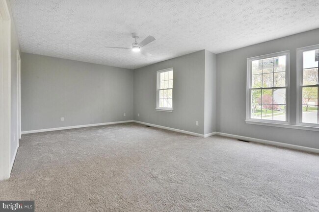 Building Photo - 7802 Shallowbrook Ct