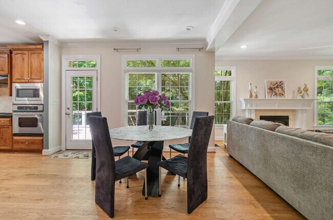 Building Photo - Furnished 4 Bed/3 Full Bath Home in Cary!