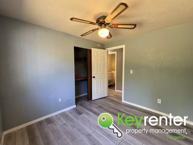 Building Photo - Remodeled 3-Bedroom Home in Steilacoom wit...