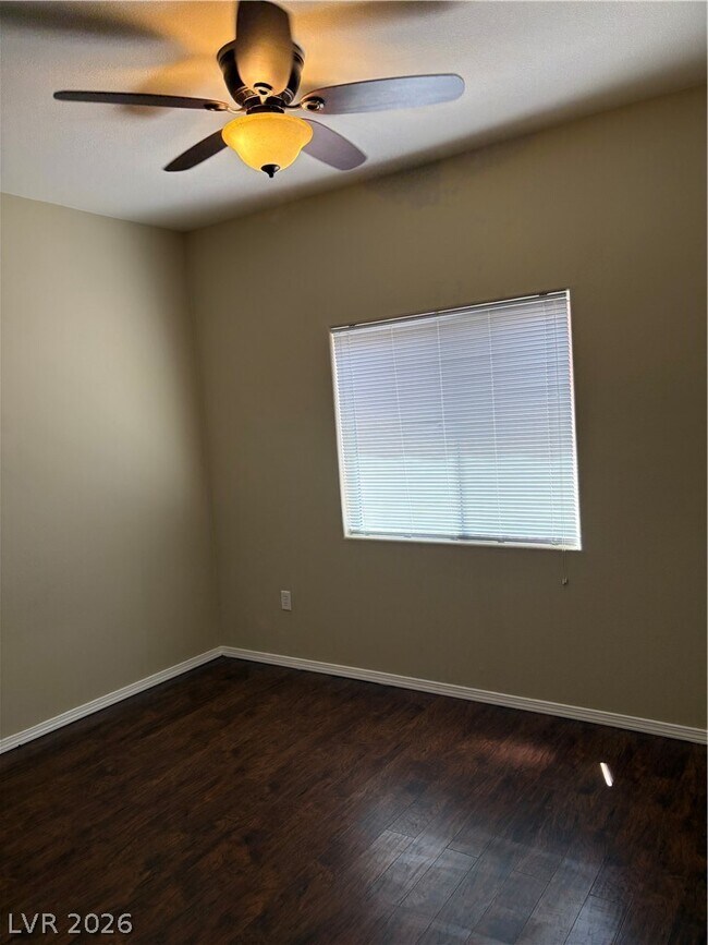 Building Photo - 1050 E Cactus Ave