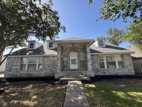Building Photo - 5232 Goodman Dr