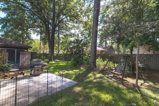 Building Photo - 25535 Wingfield Ln