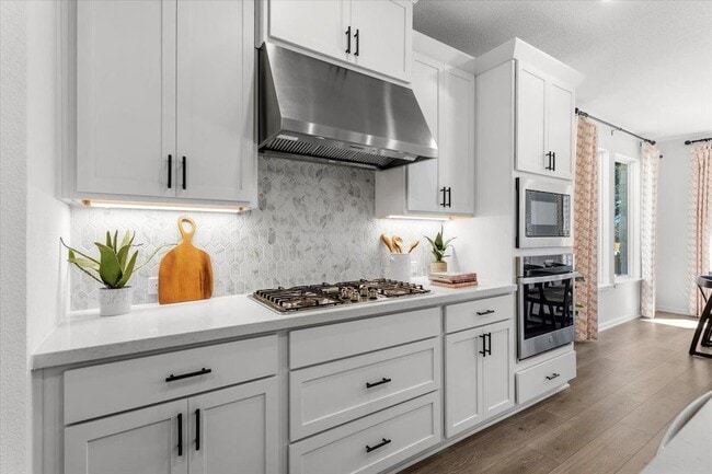 Building Photo - 212 Barton Oak Trl