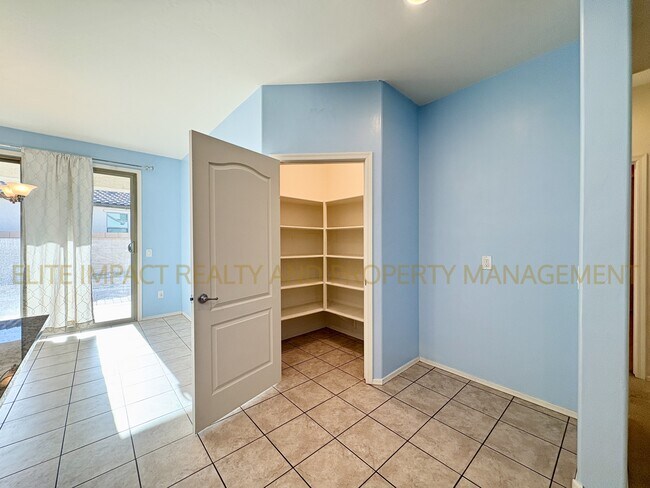 Building Photo - 7161 S Paseo Monte Verde