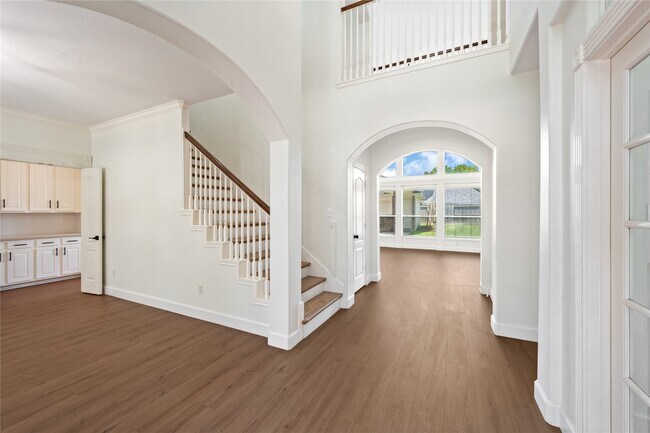 Building Photo - 17314 Laguna Trail Dr
