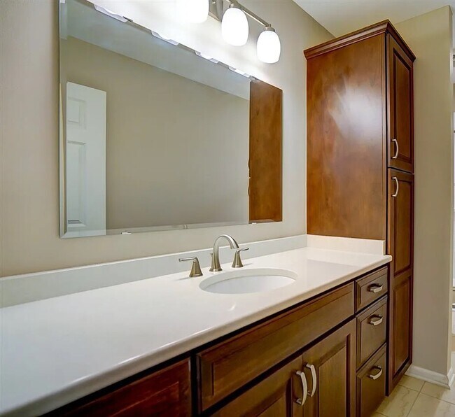 Building Photo - 11 Gray Birch Trl