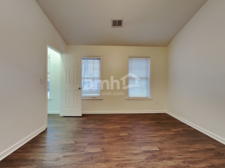 Building Photo - 3658 Canopy Oak Ct