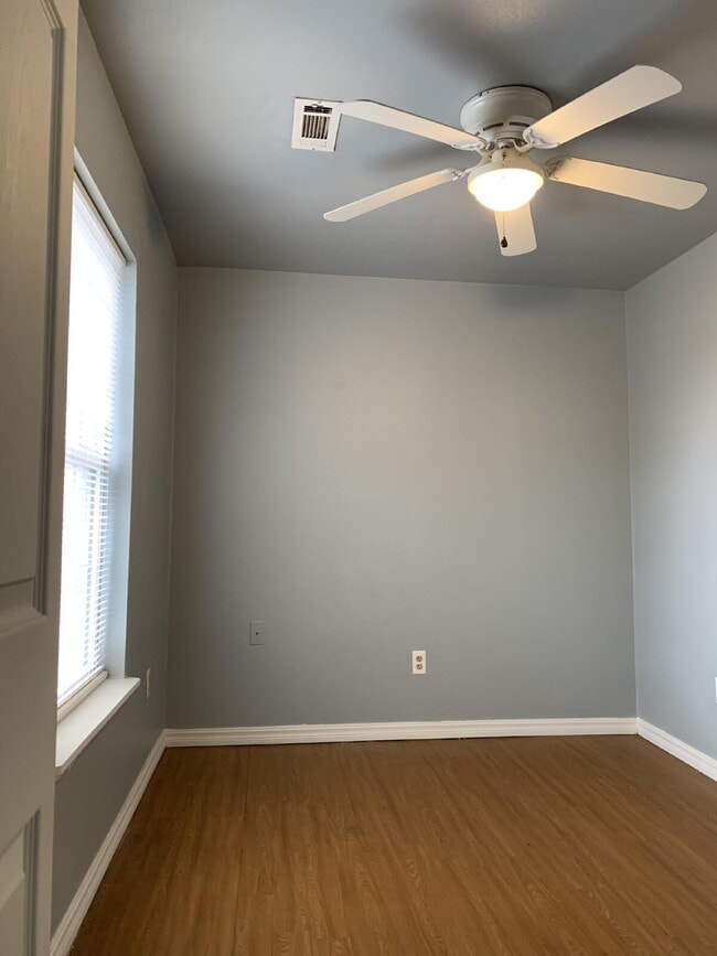 Building Photo - 700 Virginia St