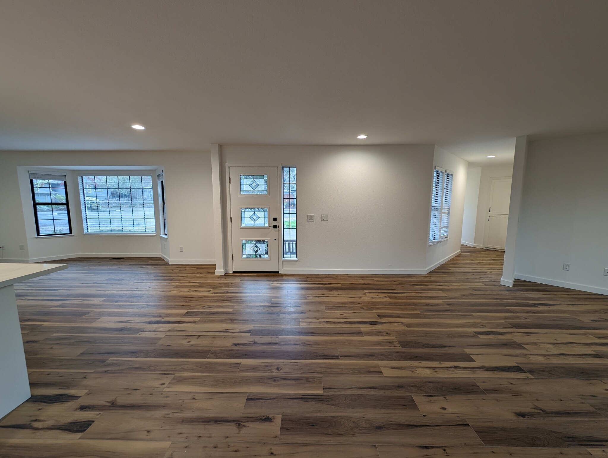 Building Photo - 4977 Hoen Ave