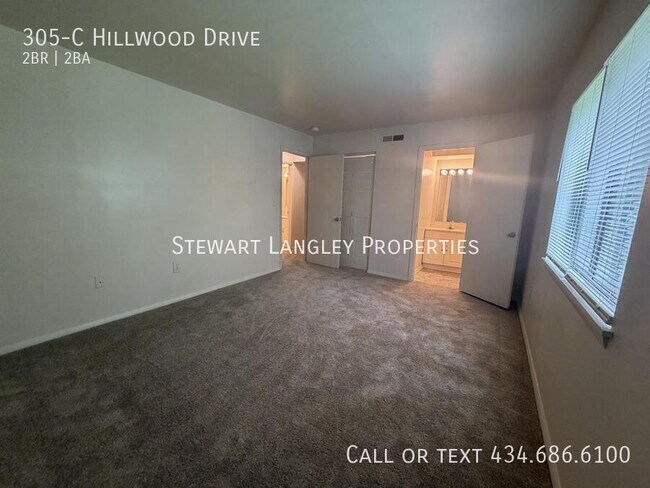 Building Photo - 305 Hillwood Dr