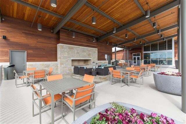 Building Photo - 1000 Adair Rd