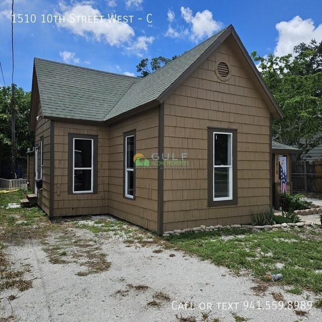 Building Photo - 1510 10th St W