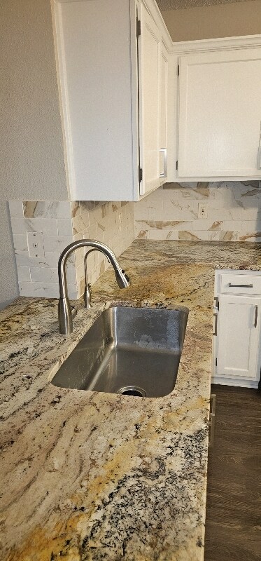 Building Photo - 6602 Pebble Spring Dr