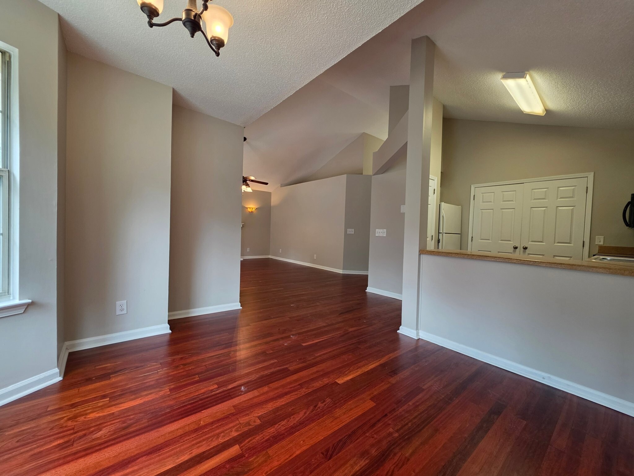 Building Photo - 503 Dunwoody Dr