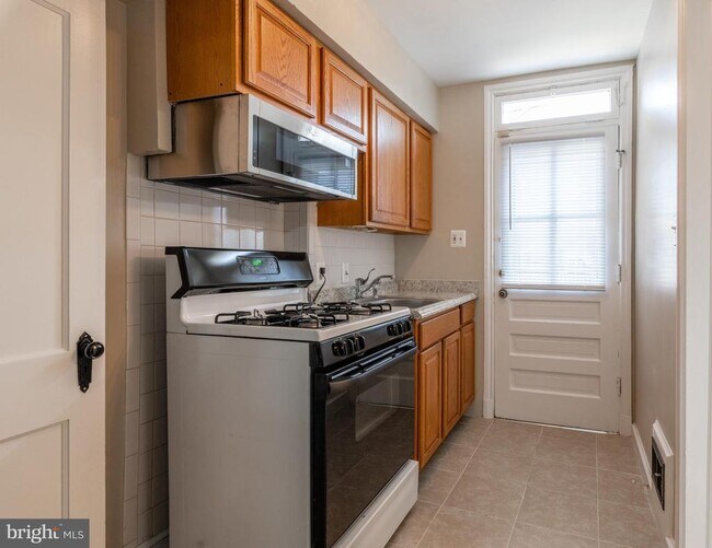 Building Photo - 342 Wesmond Dr