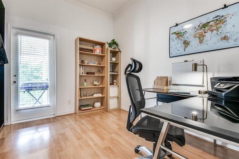 Building Photo - 3105 San Jacinto St