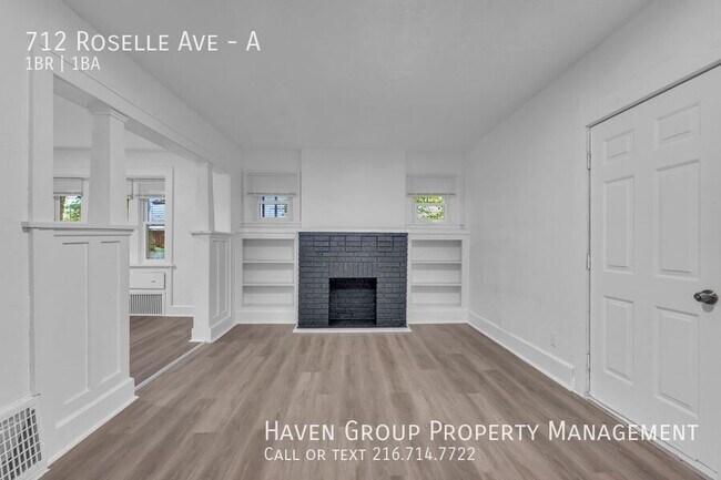 Building Photo - 712 Roselle Ave