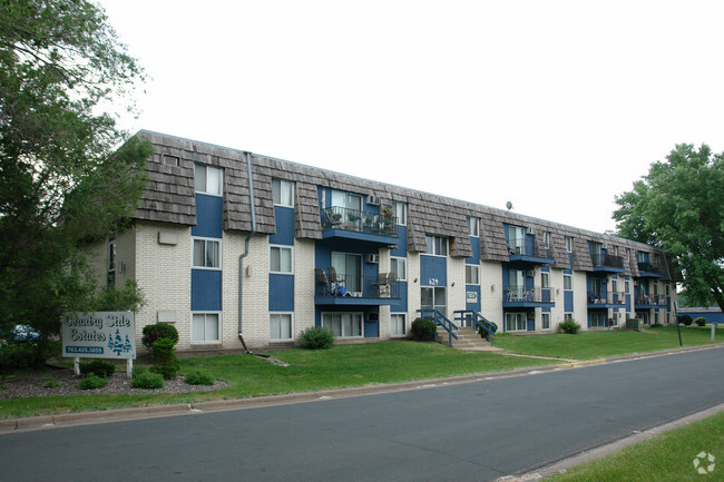 Country Side Estates - Apartments on 6th Avenue