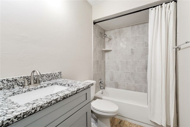 Building Photo - 6226 Timberwood Cir