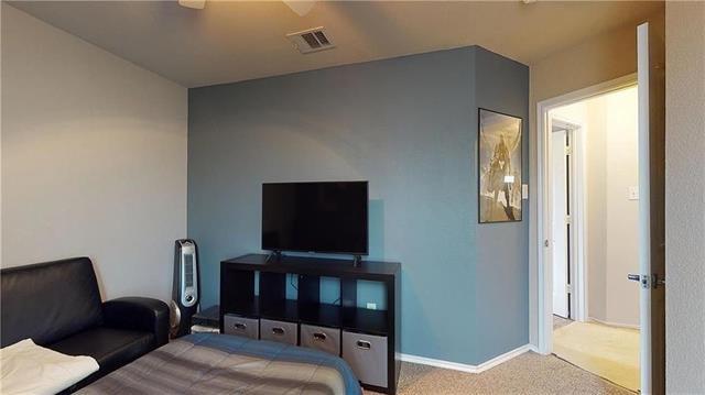 Building Photo - 9948 Southgate Dr