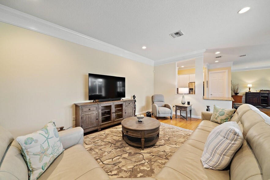 Building Photo - 3277 Wymberly Dr