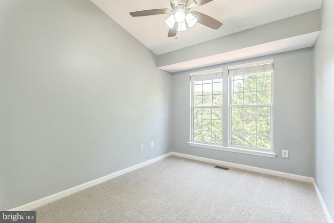 Building Photo - 20539 Golf Course Dr