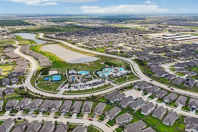 Building Photo - 7818 Palm Glade Dr