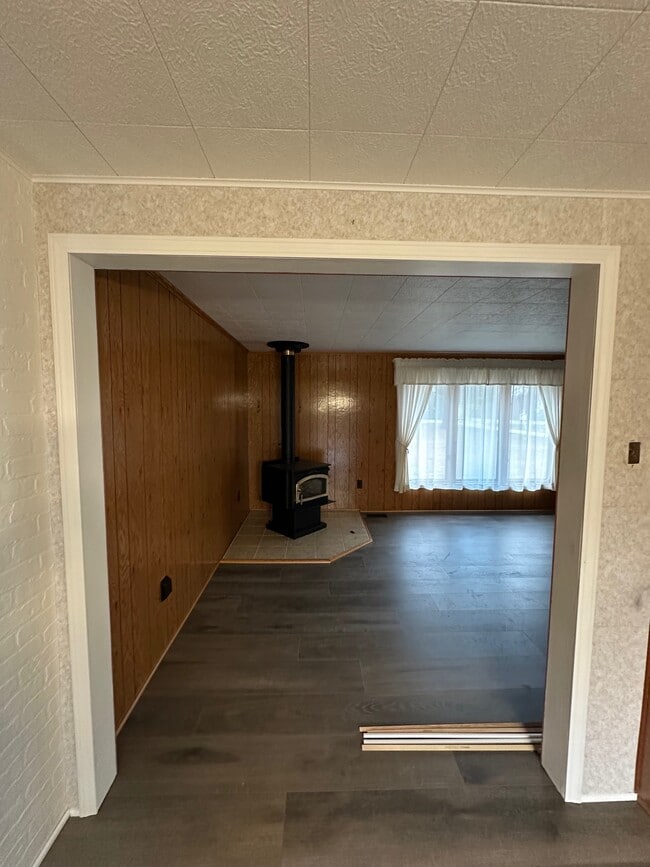 Building Photo - 5824 141st Ave