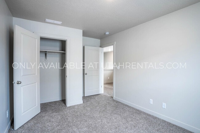 Building Photo - 1783 N 1280 E