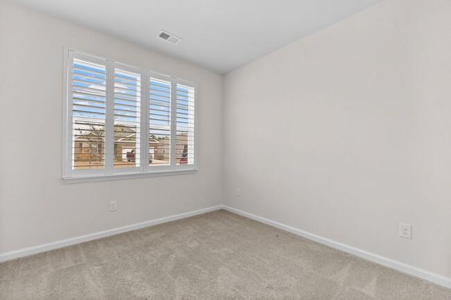 Building Photo - Bell's Lake Circle