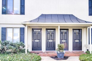 Building Photo - 411 W Conestoga Rd