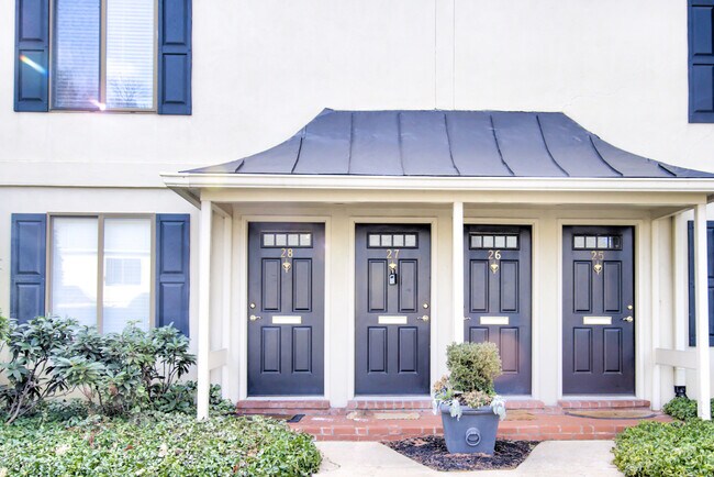 Building Photo - 411 W Conestoga Rd