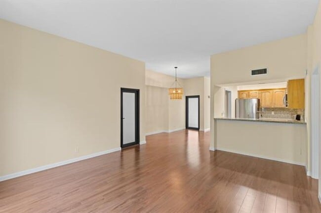 Building Photo - 1630 S Ocean Ln